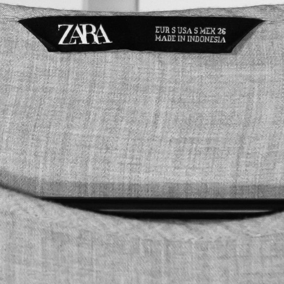 Zara Women's Blouse Gray White Polka Dot Pom Pom Puff Sleeve Coquette Top Small - Picture 3 of 8